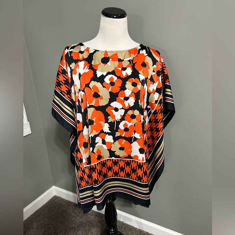 Michael‎ Kors women’s size S/M flowy blouse poppy, hounds, tooth, print